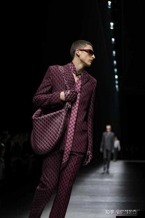 Gucci 彩虹男孩 2024：时尚与个性的碰撞
