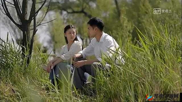田福：娘，我对不起你母亲：儿啊，这是咋了？对话围绕着田福和母亲在芦苇中的情感展开
