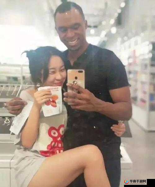 美女大战巨茎黑人：激情对决震撼上演