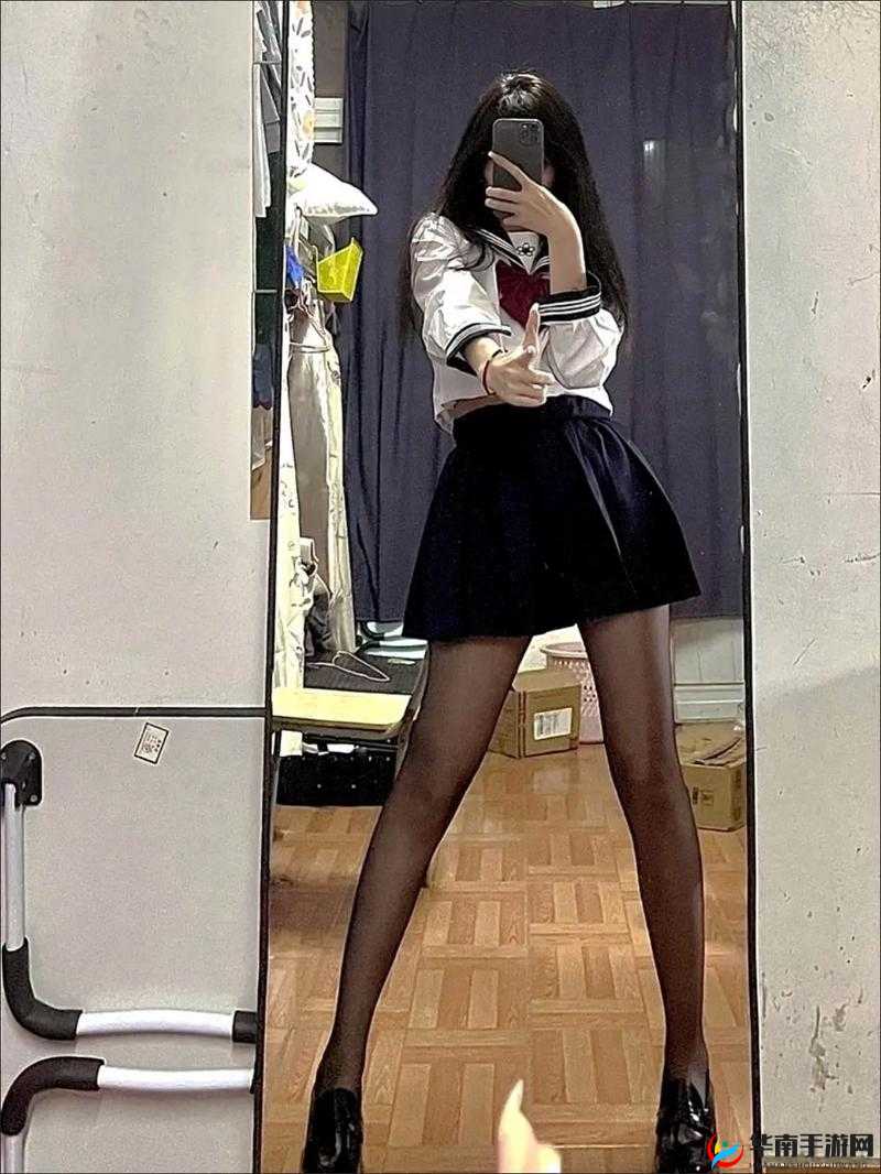 zzzjjj 主播丝袜水多精彩呈现