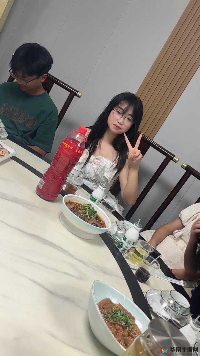 16 岁女孩的 rapper：用音乐诉说青春梦想的勇敢之旅