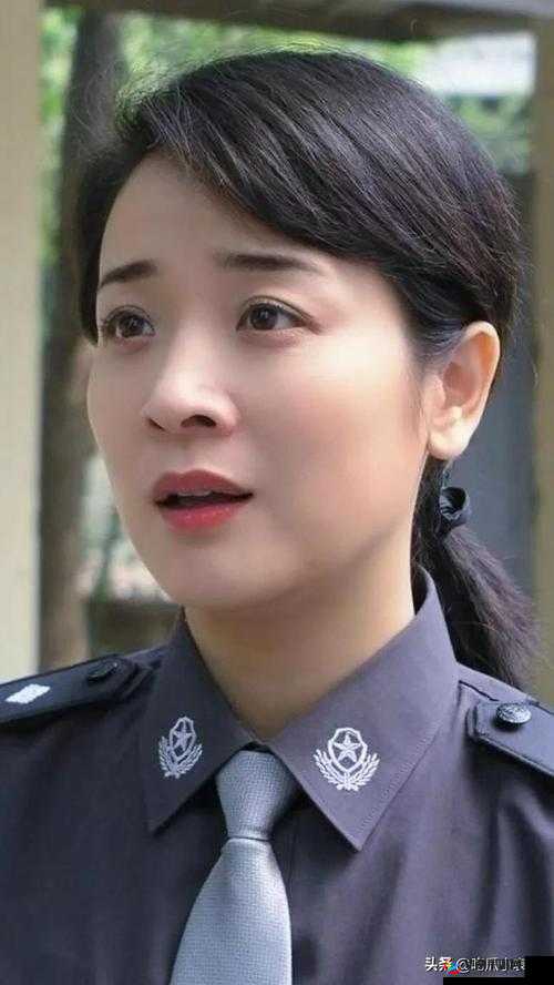 无码人妻丰满熟妇区毛片樱花视频：展现女性成熟之美