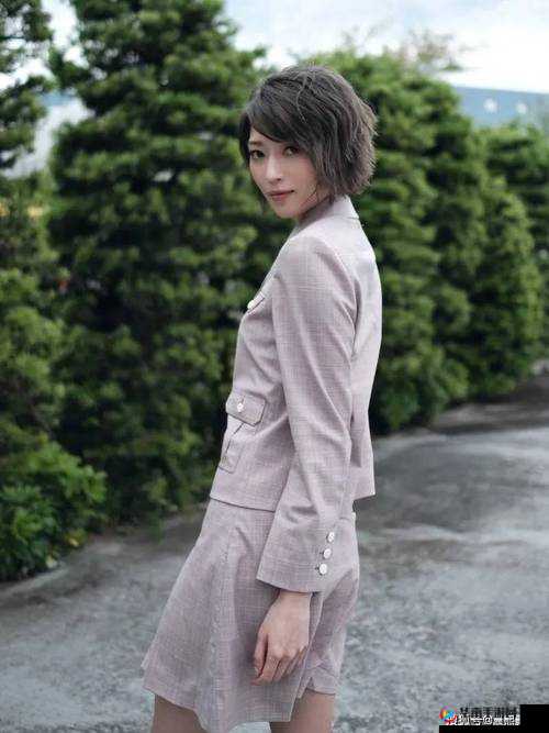 被驯服的人妻佐佐木明希电影：极致演绎别样风情