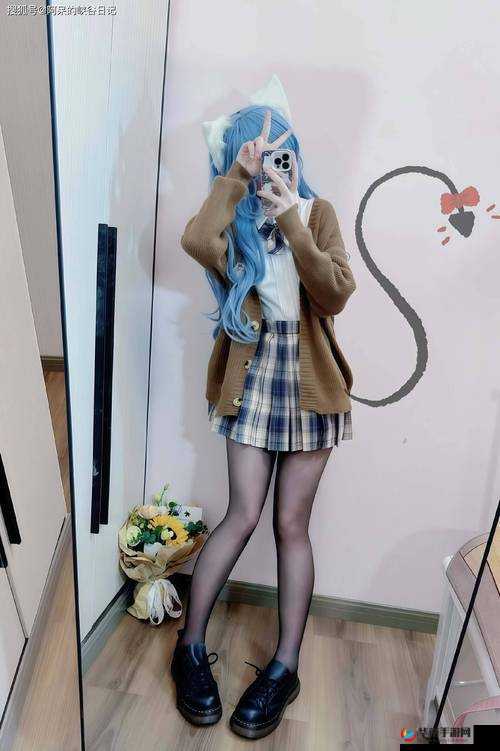 JK 制服美女被强吻强抱：一种低俗恶俗的不良行为