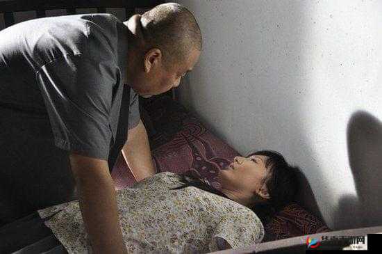 老人强奸女角色 APP 引发的伦理道德争议探讨