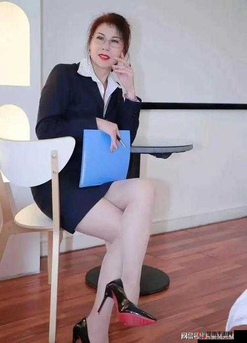 CHINESE 性老妇老女人依旧无任何限制的独特现象探讨