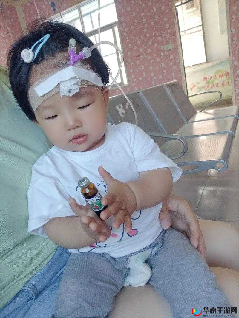 小孩半夜怪异行为：给姐姐吃坤巴