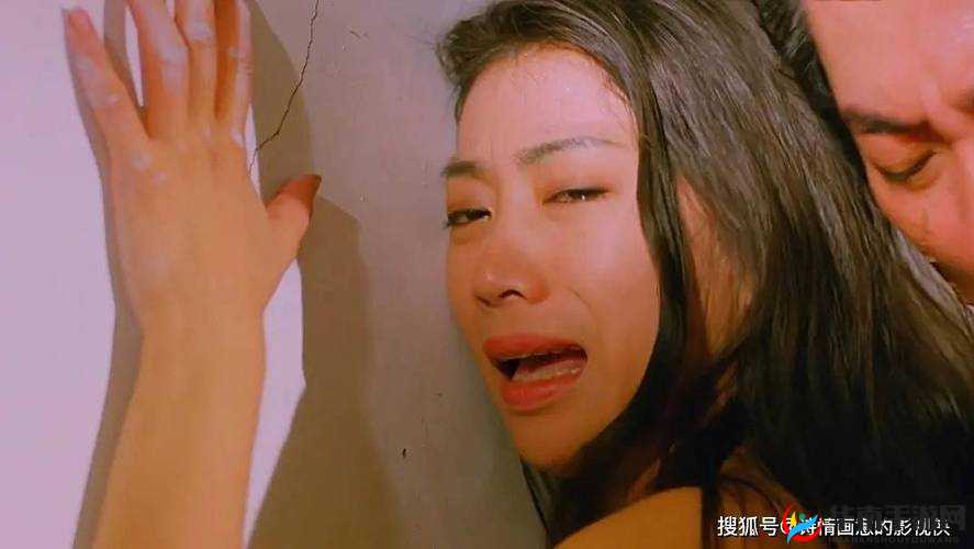 ：晓可耐勾搭影吧小伙啪啪，是道德的沦丧还是人性的扭曲