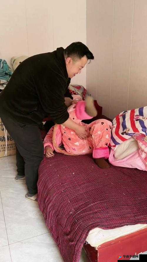 小孩晚上喂姐姐吃钢筋可以吗：这种行为太荒谬且极其危险