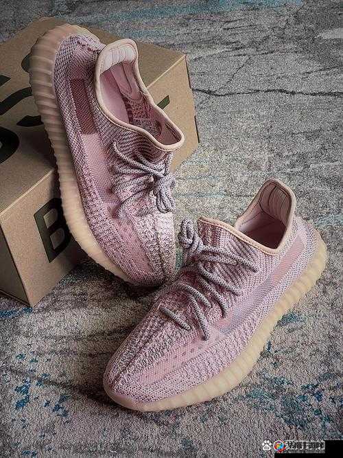 yeezy380 蜜桃粉和白色超受欢迎即将下架啦