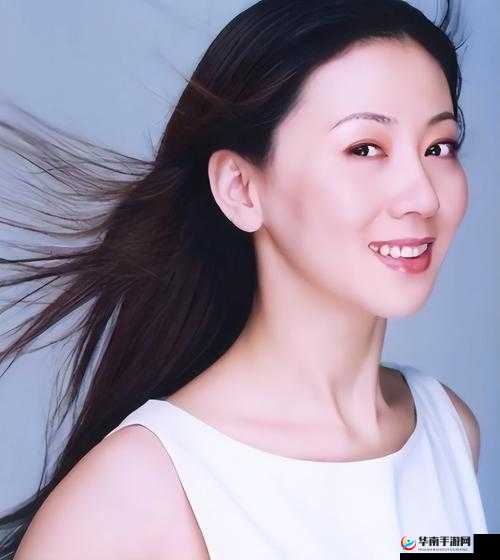 汤芳经典艺术写真：展现独特之美与艺术魅力