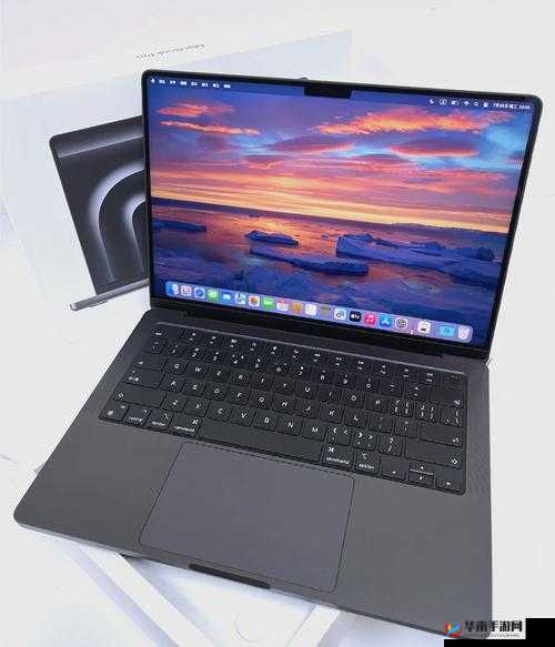 MacBook Pro 18：强大性能助力高效创作与工作