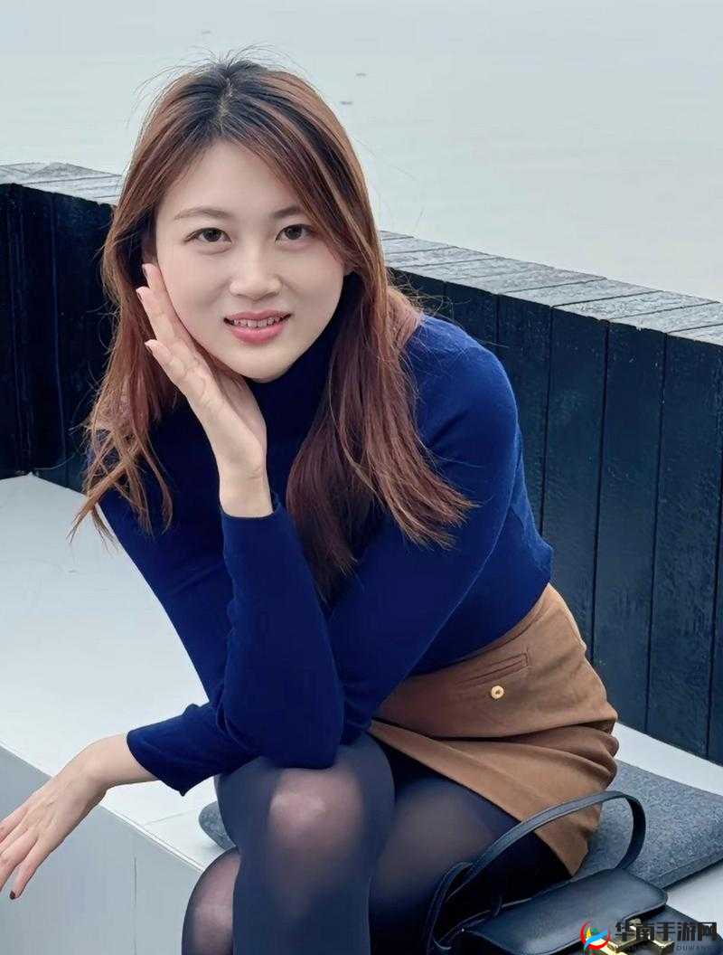 亚洲成熟少妇 jzzijzzij：探索女性的成熟魅力